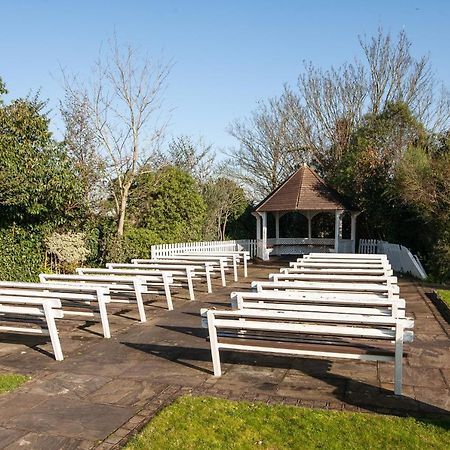 Berwick Manor Hotel Rainham  Exteriér fotografie