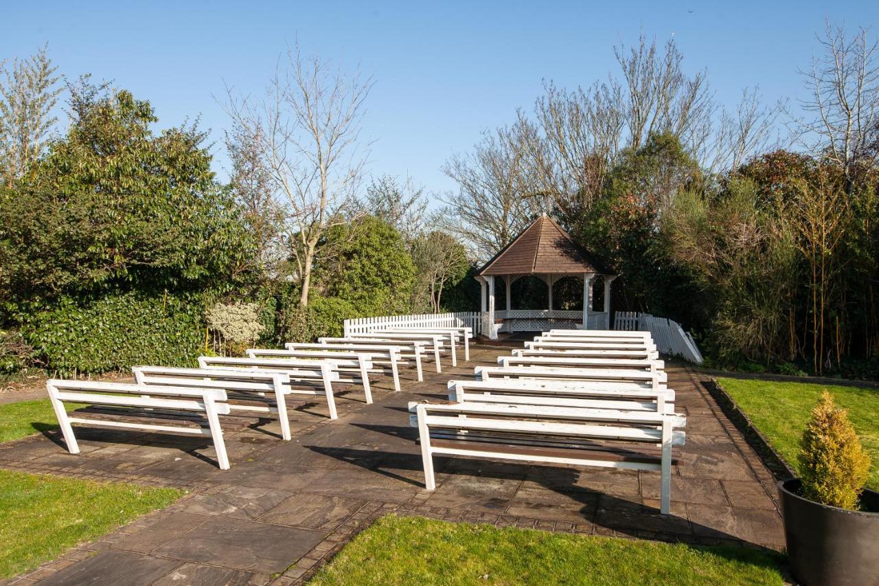 Berwick Manor Hotel Rainham  Exteriér fotografie