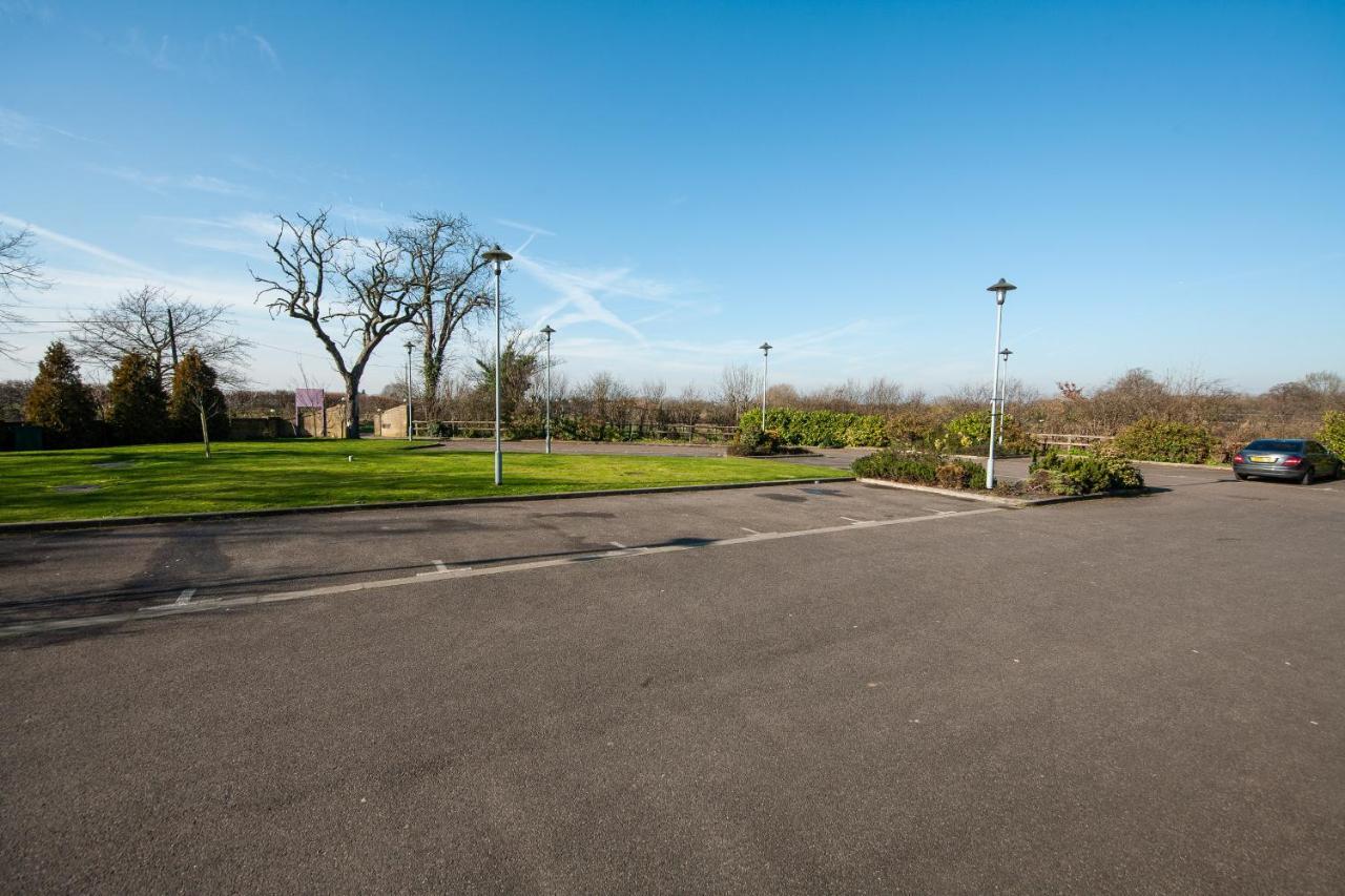 Berwick Manor Hotel Rainham  Exteriér fotografie